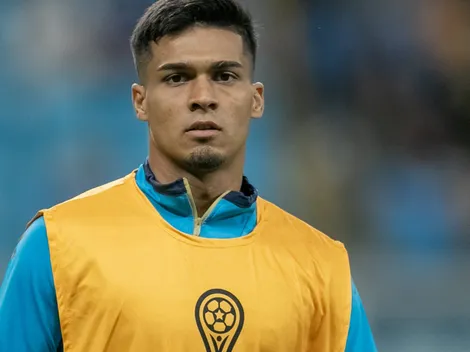 Grêmio vence, mas Arezo faz cobranças ao elenco