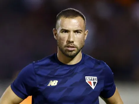 Rival sonda e quer 'arrancar' Allan Barcellos do São Paulo