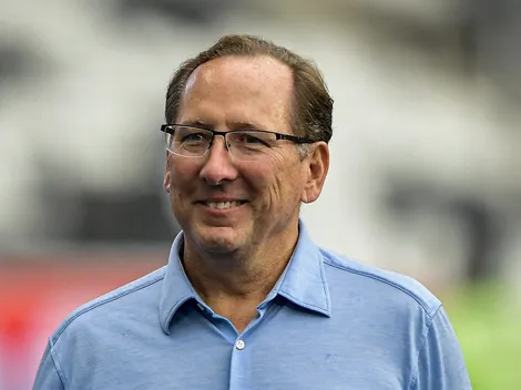 John Textor quer levar zagueiro do Palmeiras para o Botafogo