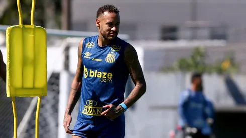 Treino do Santos FC no CT Rei Pele nesta terca feira pela manha, na foto o atacante Neymar. Foto: Mauricio De Souza/AGIF