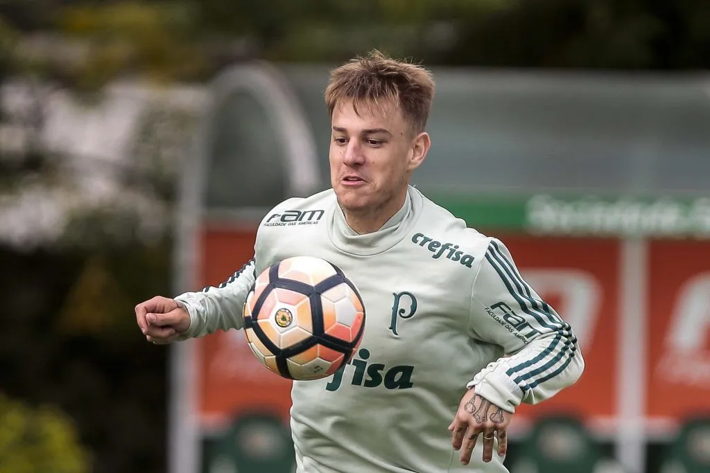 SP – Sao Paulo – 03/07/2017 – Treino do Palmeiras – Roger Guedes durante treino no CT Academia de Futebol. Foto: Ale Cabral/AGIF