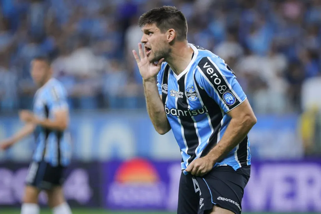 RS – PORTO ALEGRE – 22/09/2024 – BRASILEIRO A 2024, GREMIO X FLAMENGO – Kannemann jogador do Gremio durante partida contra o Flamengo no estadio Arena do Gremio pelo campeonato Brasileiro A 2024. Foto: Maxi Franzoi/AGIF