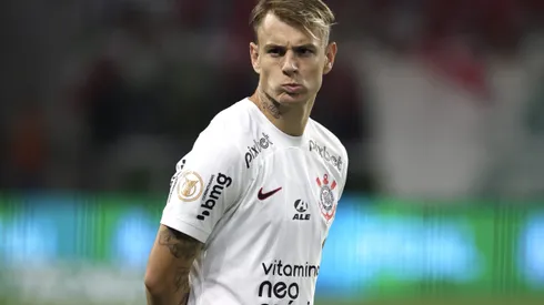 Roger Guedes virou assunto no Corinthians.