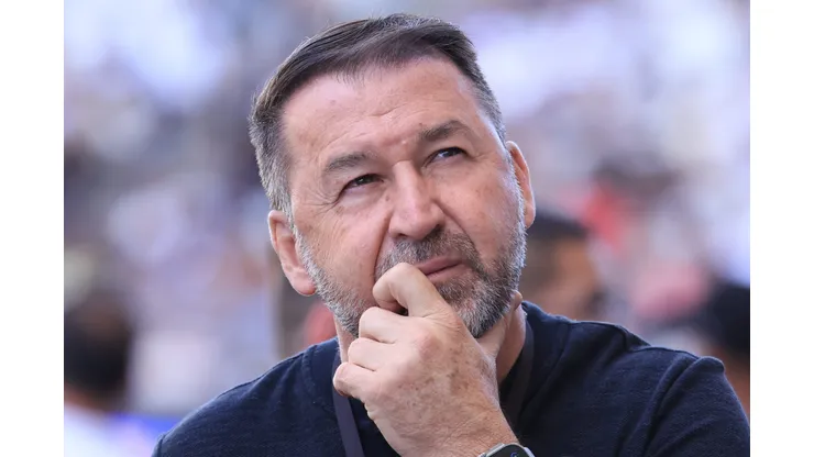 Augusto Melo durante confronto contra o Juventude no Brasileirão 2024.