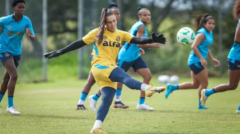 Treino do Grêmio Feminino (FOTO: CAROLINE MOTTA/GRÊMIO FBPA)