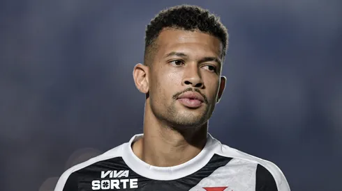 RJ – RIO DE JANEIRO – 05/10/2024 – BRASILEIRO A 2024, VASCO X JUVENTUDE – Joao Victor jogador do Vasco durante partida contra o Juventude no estadio Sao Januario pelo campeonato Brasileiro A 2024. Foto: Thiago Ribeiro/AGIF