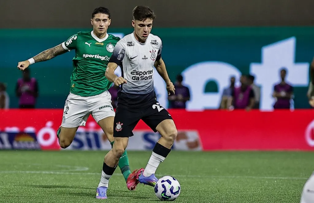 Breno Bidon durante partida contra o Palmeiras no Campeonato Brasileiro de 2025. Foto: Fabio Giannelli/AGIF