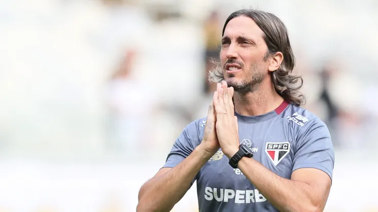 Luis Zubeldía, técnico do São Paulo. Foto: Gilson Lobo/AGIF