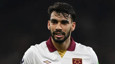 Lucas Paquetá viraliza em lance no jogo Liverpool x West Ham. (Photo by Mike Hewitt/Getty Images)