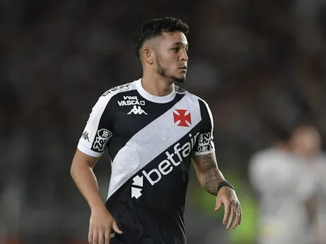 Fábio Carille não poupa palavras e expõe situação de Adson no Vasco