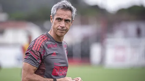 Ex-Flamengo, Paulo Sousa chama atenção nos Emirados Árabes e alcança recorde histórico