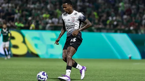 Caca jogador do Corinthians durante partida contra o Palmeiras no estadio Arena Barueri pelo campeonato Brasileiro A 2025.