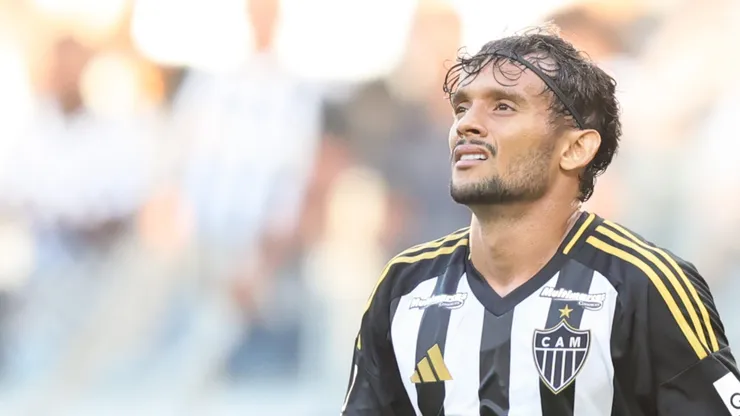 Gustavo Escarpa jogador do Atletico-MG lamenta durante partida contra o Tombense no estadio Mineirao pelo campeonato Mineiro 2025.