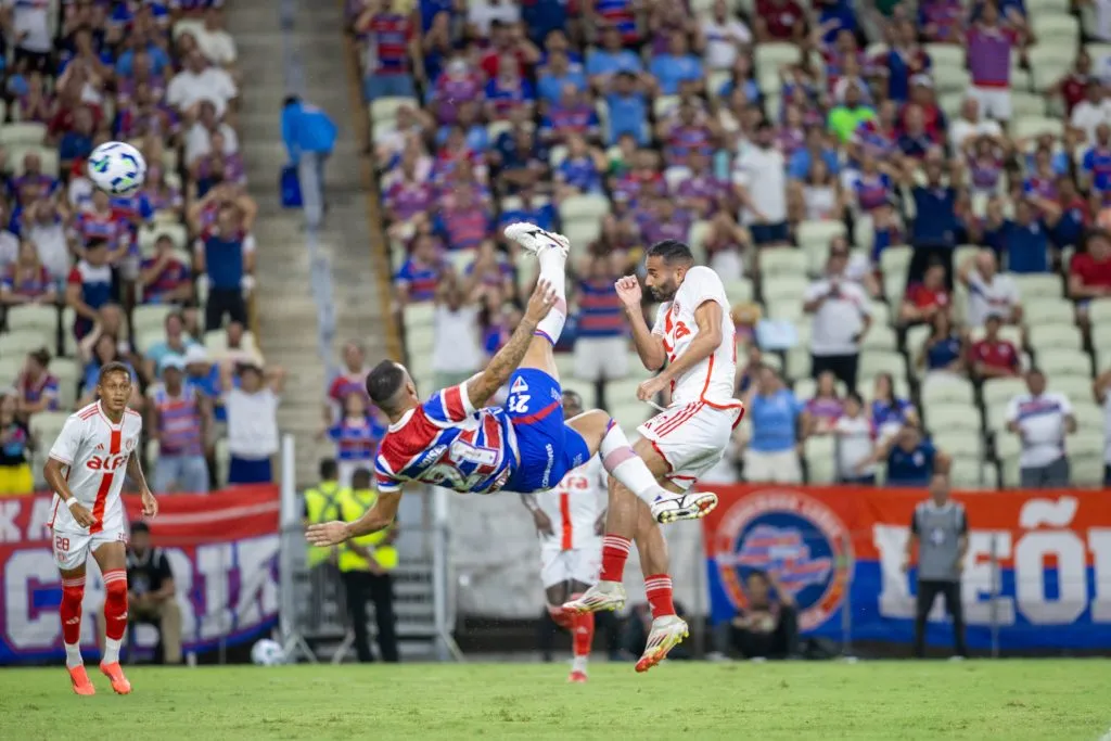 CE – FORTALEZA – 13/04/2025 – BRASILEIRO A 2025, FORTALEZA X INTERNACIONAL – Moises  jogador do Fortaleza comemora seu gol durante partida contra o Internacional no estadio Arena Castelao pelo campeonato Brasileiro A 2025. Foto: Baggio Rodrigues/AGIF