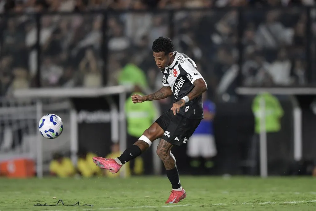 Tche Tche jogador do Vasco durante partida contra o Sport  pelo campeonato Brasileiro A 2025. Foto: Thiago Ribeiro/AGIF