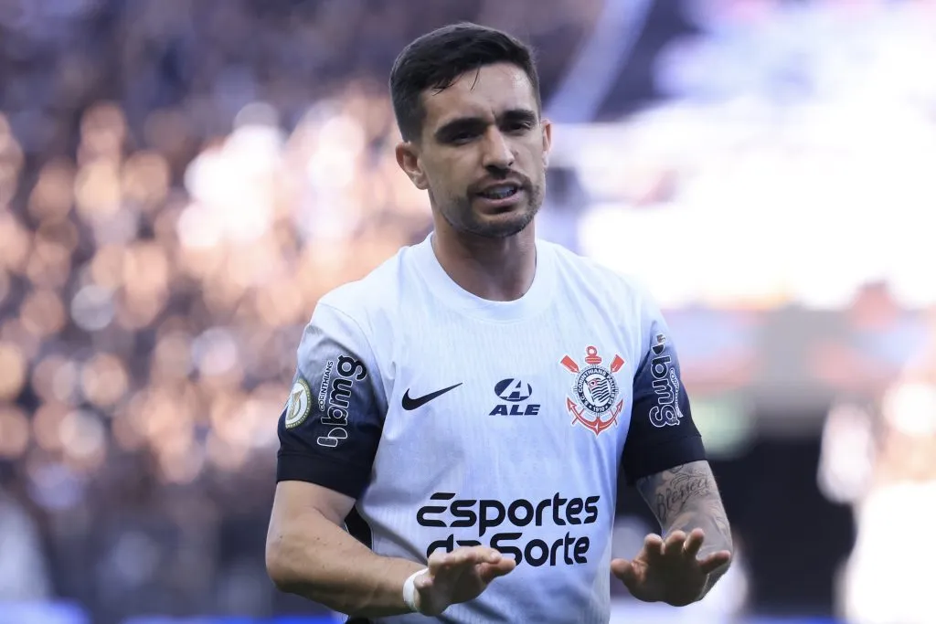 SP – SAO PAULO – 04/08/2024 – BRASILEIRO A 2024, CORINTHIANS X JUVENTUDE – Igor Coronado jogador do Corinthians durante partida contra o Juventude no estadio Arena Corinthians pelo campeonato Brasileiro A 2024. Foto: Marcello Zambrana/AGIF