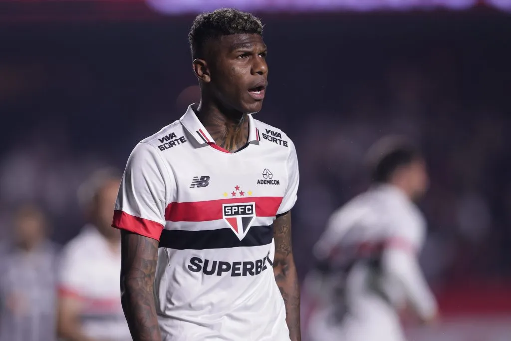 SP – SAO PAULO – 28/08/2024 – COPA DO BRASIL 2024, SAO PAULO X ATLETICO-MG – Arboleda jogador do Sao Paulo durante partida contra o Atletico-MG no estadio Morumbi pelo campeonato Copa Do Brasil 2024. Foto: Ettore Chiereguini/AGIF