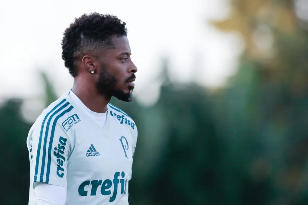 SAO PAULO – SP – 02/06/2017 – TREINO DO PALMEIRAS – Michel Bastos durante treino do Palmeiras no CT Academia de Futebol. Foto: Marcello Zambrana/AGIF