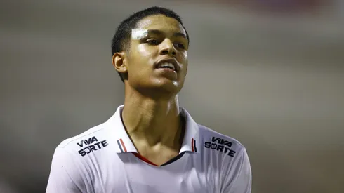 Ryan Francisco jogador do São Paulo comemora seu gol durante partida contra o Criciuma no estadio Fonte Luminosa pelo campeonato Copa Sao Paulo 2025. Foto: Thiago Calil/AGIF