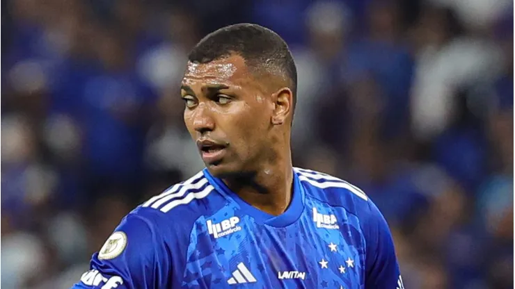 Walace está em má fase.