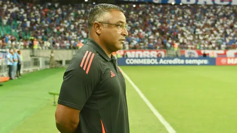 BA – SALVADOR – 03/04/2025 – COPA LIBERTADORES 2025, BAHIA X INTERNACIONAL – Roger Machado, tecnico do Internacional durante partida contra o Bahia no estadio Fonte Nova pelo campeonato Copa Libertadores 2025. Foto: Walmir Cirne/AGIF