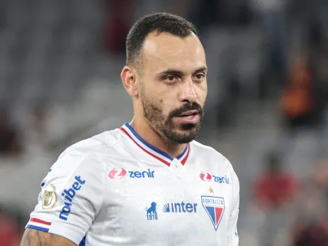 Fortaleza divulga situação oficial de Moisés após empurrão de Deyverson