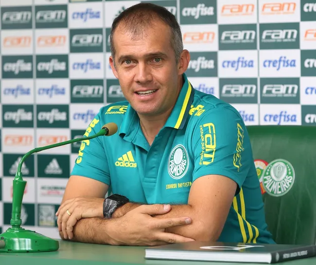 Eduardo Baptista, quando ainda treinava o Palmeiras. Foto Reprodução: Palmeiras