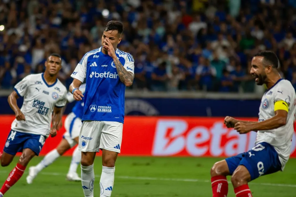 Kaio Jorge jogador do Cruzeiro durante partida contra o Bahia no estadio Mineirao pelo campeonato Brasileiro A 2025. Foto: Fernando Moreno/AGIF