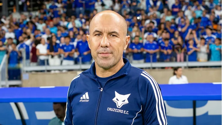 Jardim tecnico do Cruzeiro durante partida contra o Bahia