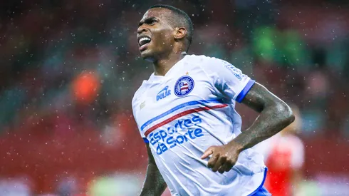 Jean Lucas jogador do Bahia durante partida contra o Internacional no estadio Beira-Rio pelo campeonato Brasileiro A 2024.