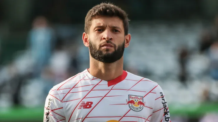 Juninho Capixaba está na mira do Palmeiras. Foto: Robson Mafra/AGIF