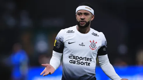 SP – SAO PAULO – 16/03/2025 – PAULISTA 2025, PALMEIRAS X CORINTHIANS – Memphis Depay jogador do Corinthians durante partida contra o Palmeiras no estadio Arena Allianz Parque pelo campeonato Paulista 2025. Foto: Ettore Chiereguini/AGIF
