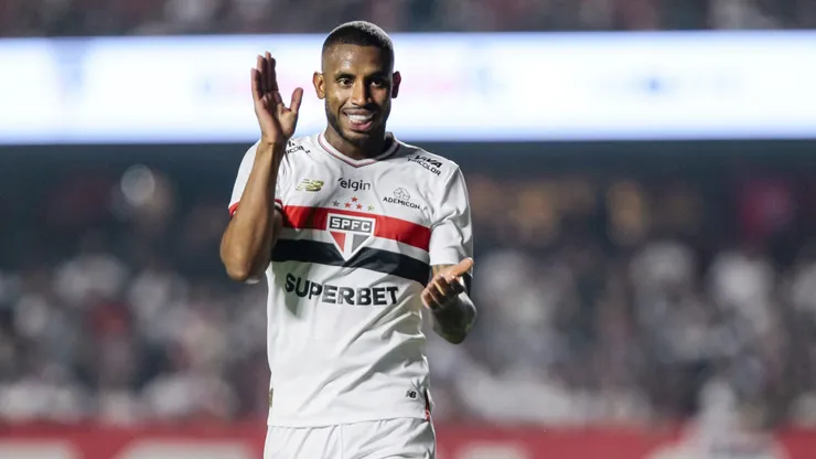 Andre Silva jogador do Sao Paulo durante partida contra o Sport no estadio Morumbi pelo campeonato Brasileiro A 2025. Foto: Marco Miatelo/AGIF