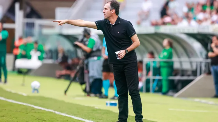 Léo Condé, técnico do Ceará. Luiz Erbes/AGIF