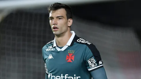 Léo Jardim em partida pelo Vasco no Campeonato Brasileiro A 2025. Foto: Thiago Ribeiro/AGIF
