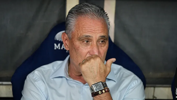 Tite durante confronto entre Flamengo x Athletico-PR no Brasileirão 2024.