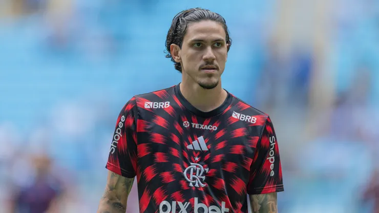 RS - PORTO ALEGRE - 13/04/2025 - BRASILEIRO A 2025, GREMIO X FLAMENGO - Pedro jogador do Flamengo durante partida contra o Gremio no estadio Arena do Gremio pelo campeonato Brasileiro A 2025. Foto: Liamara Polli/AGIF