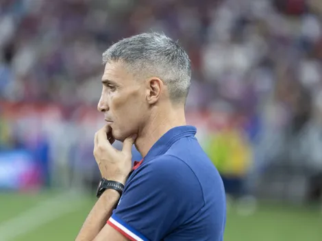 Vojvoda é cobrado por torcedores do Fortaleza e clima esquenta