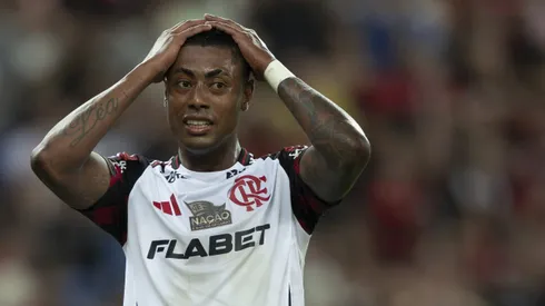 Bruno Henrique jogador do Flamengo lamenta durante partida contra o Vasco no estadio Maracana pelo campeonato Brasileiro A 2025. Foto: Jorge Rodrigues/AGIF