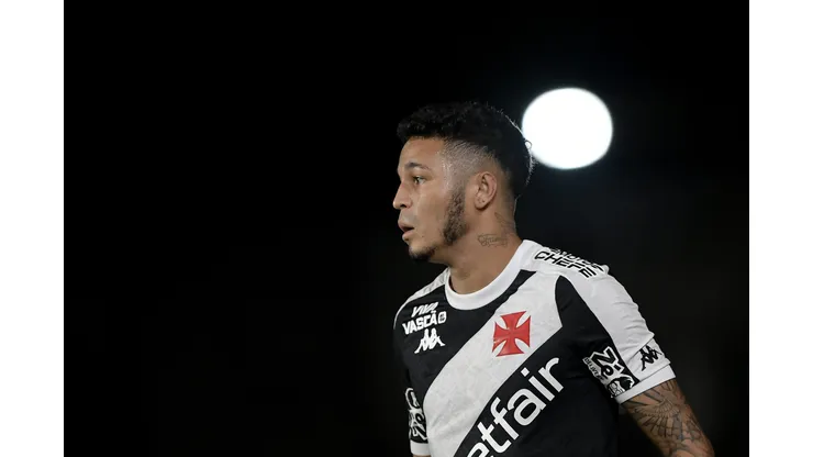 Adson jogador do Vasco