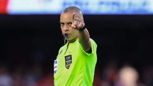 Wilton Pereira Sampaio deixou de marcar um pênalti para o São Paulo.