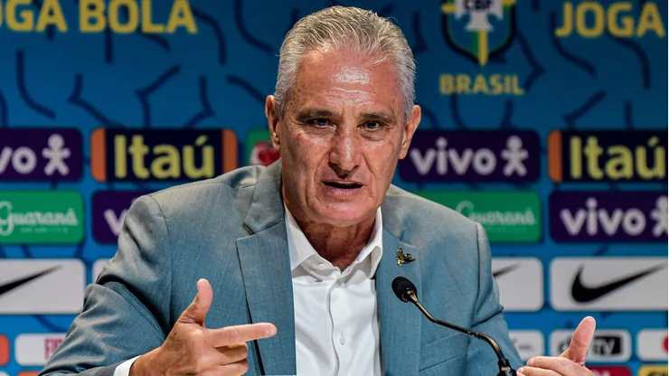 Tite durante entrevista coletiva da Seleção Brasileira em 2022.