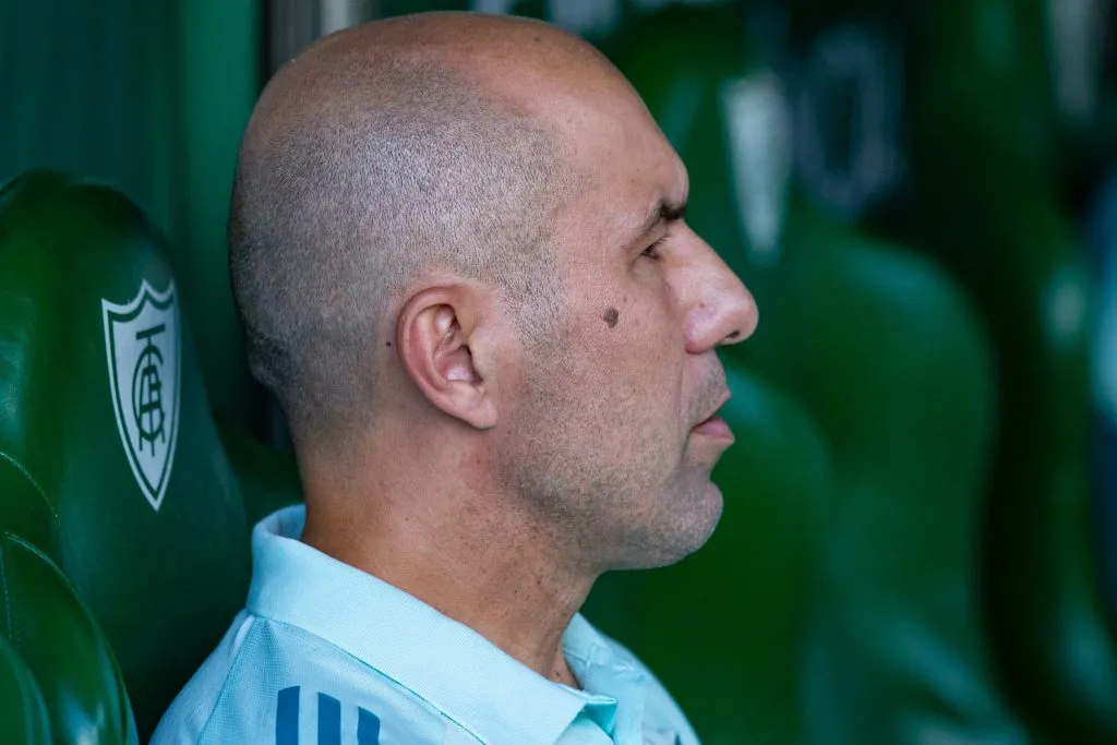 MG – BELO HORIZONTE – 22/02/2025 – MINEIRO 2025, AMERICA-MG X CRUZEIRO -Leonardo Jardim jogador do Cruzeiro durante partida contra o America-MG no estadio Independencia pelo campeonato Mineiro 2025. Foto: Fernando Moreno/AGIF