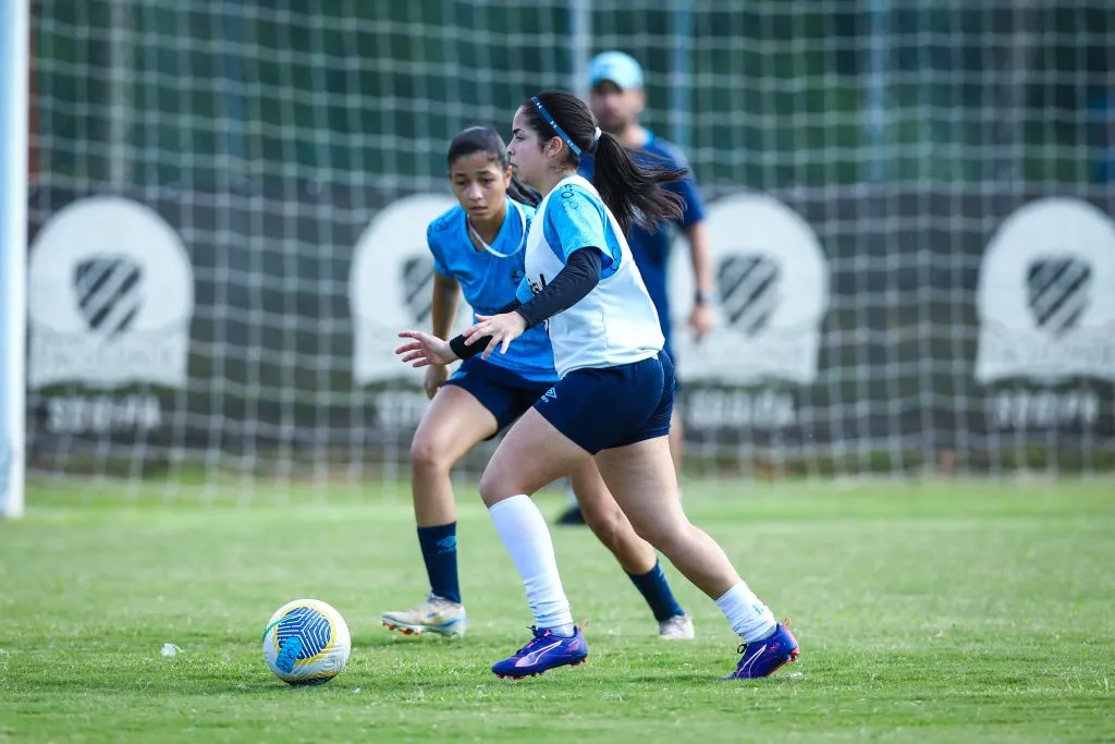 Jogadoras do Grêmio Feminino Sub-20 (Foto: CAROLINE MOTTA/GRÊMIO FBPA)