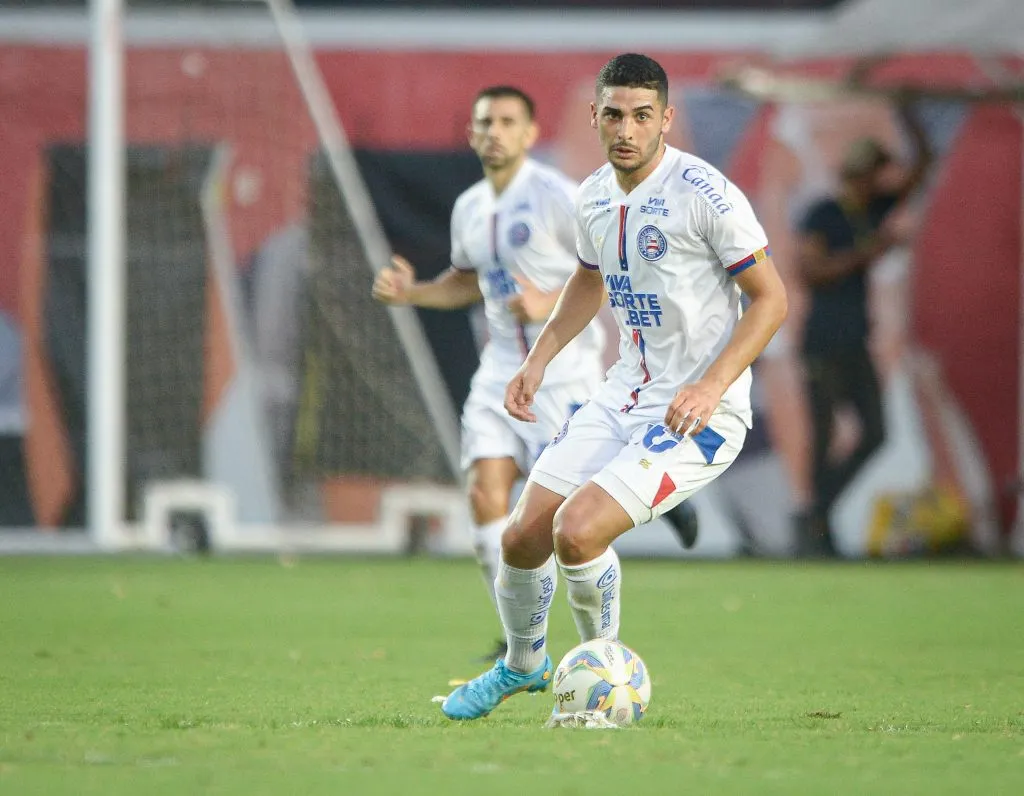 BA – SALVADOR – 15/02/2025 – BAIANO 2025, BARCELONA DE ILHEUS X BAHIA – Michel Araujo jogador do Barcelona de Ilheus durante partida contra o Bahia no estadio Barradao pelo campeonato Baiano 2025. Foto: Jhony Pinho/AGIF