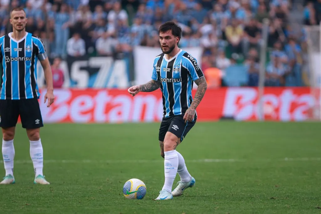 – Nathan jogador do Grêmio durante partida contra o Bahia no Alfredo Jaconi pelo campeonato Brasileiro A 2024. Foto: Maxi Franzoi/AGIF