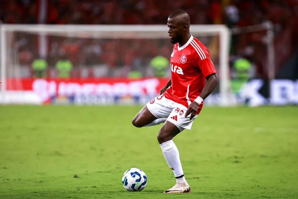 Enner Valencia jogador do Internacional durante partida contra o Cruzeiro no Beira-Rio pelo campeonato Brasileiro A 2025. Foto: Maxi Franzoi/AGIF