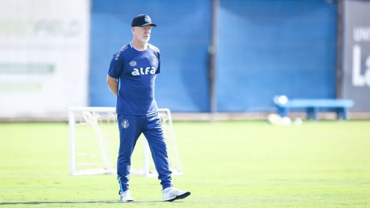 Mano Menezes, técnico do Grêmio