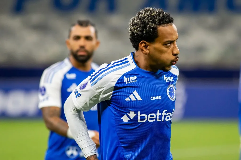 MG – BELO HORIZONTE – 09/04/2025 – COPA SUL-AMERICANA 2025, CRUZEIRO X MUSHUC RUNA – Matheus Pereira jogador do Cruzeiro durante partida contra o Mushuc Runa no estadio Mineirao pelo campeonato Copa Sul-americana 2025. Foto: Fernando Moreno/AGIF