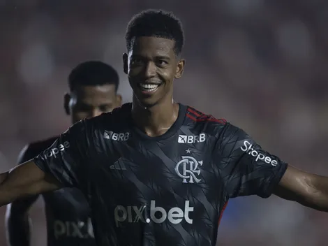 Atacante do Flamengo, Carlinhos pode ser negociado na próxima janela de transferências